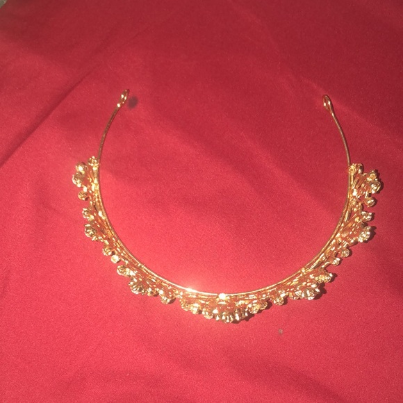 Crown - Picture 3 of 3